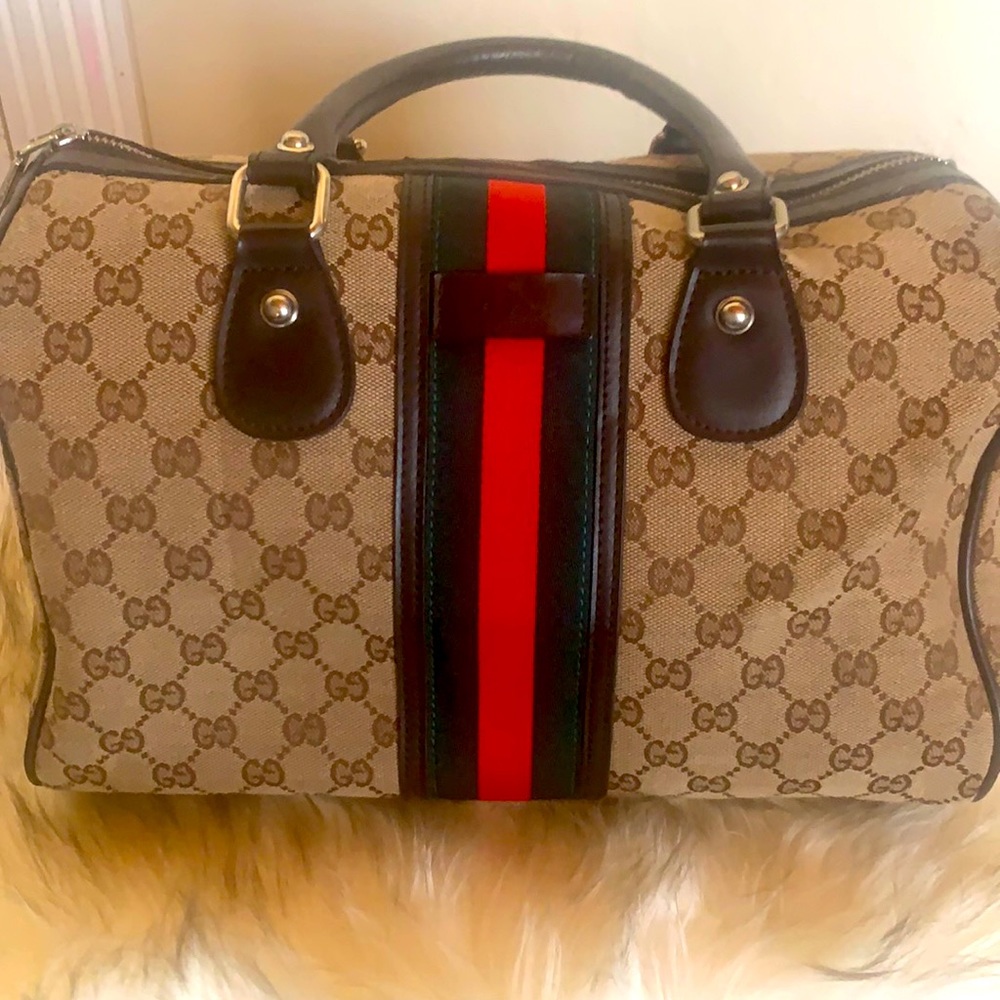 FAUX Gucci bag